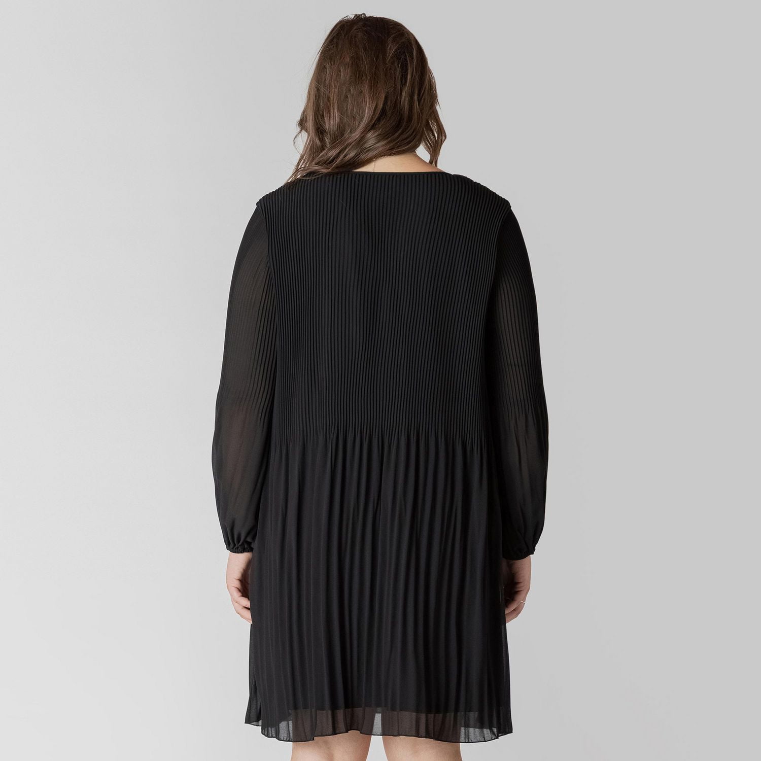 Devoted Women's Plus Size Long sleeve V neck mini dress