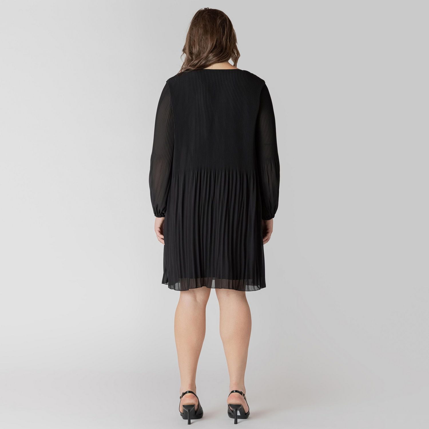 Devoted Women's Plus Size Long sleeve V neck mini dress