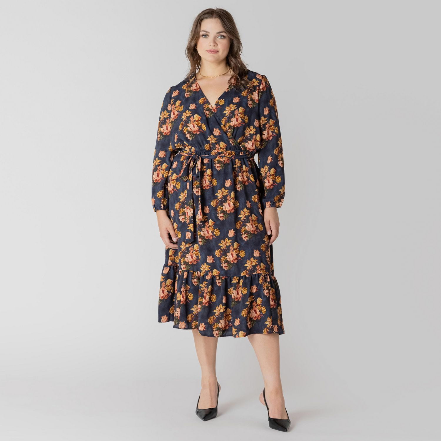 Devoted Women's Plus Long sleeve midi dress with feminine floral print