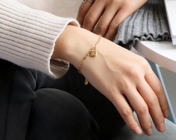 Luxury Designs Gold-plated Wish lock Paper Clip Bracelet