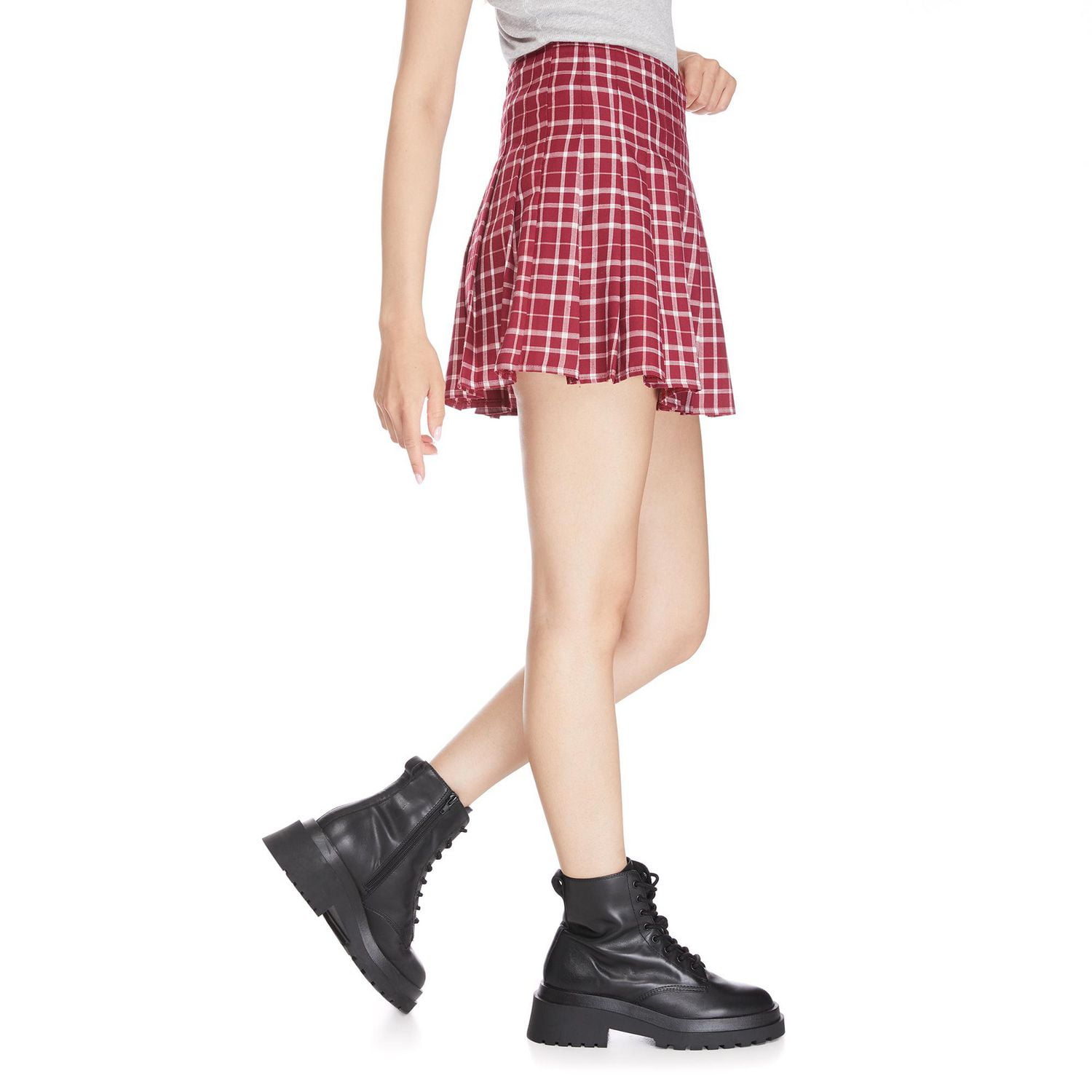 No Boundaries Women's Pleated Skirt