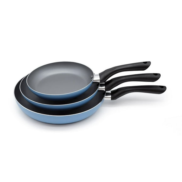 Starbasix Three piece skillets The 3-piece set includes skillets in three different sizes, 20-inch, 24-inch, and 28-inch, allowing for a variety of cooking tasks, from frying eggs to searing steaks.