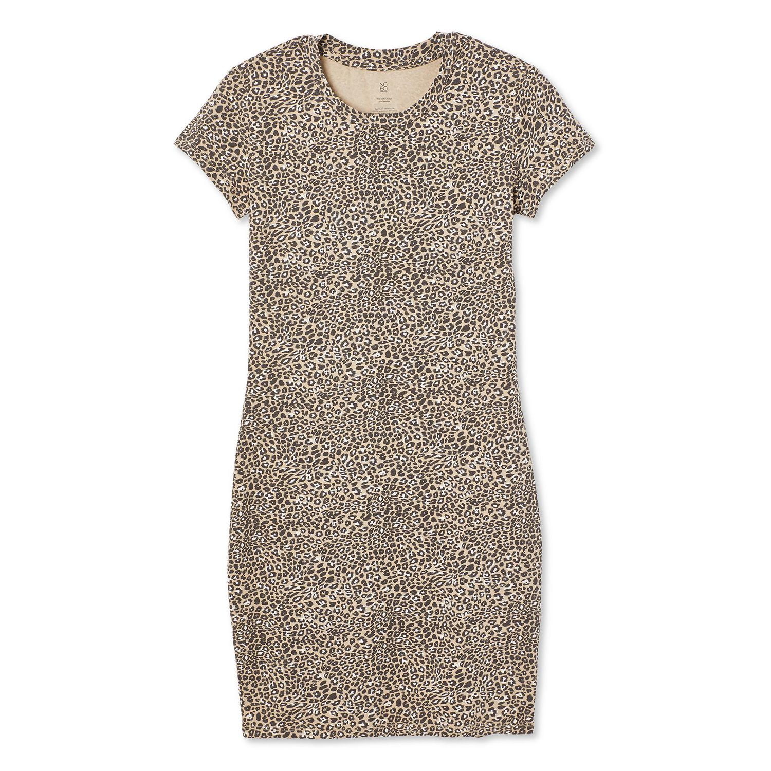 Robe hyper moulante No Boundaries pour femmes Tailles TP–TTG