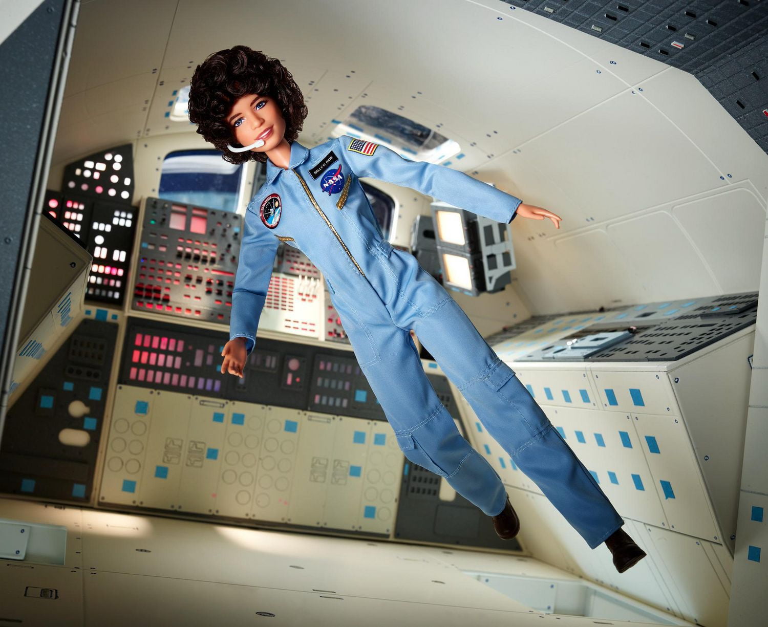 Barbie sally ride online