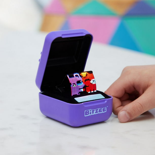 Bitzee, jouet animal numérique interactif et boîtier avec 15