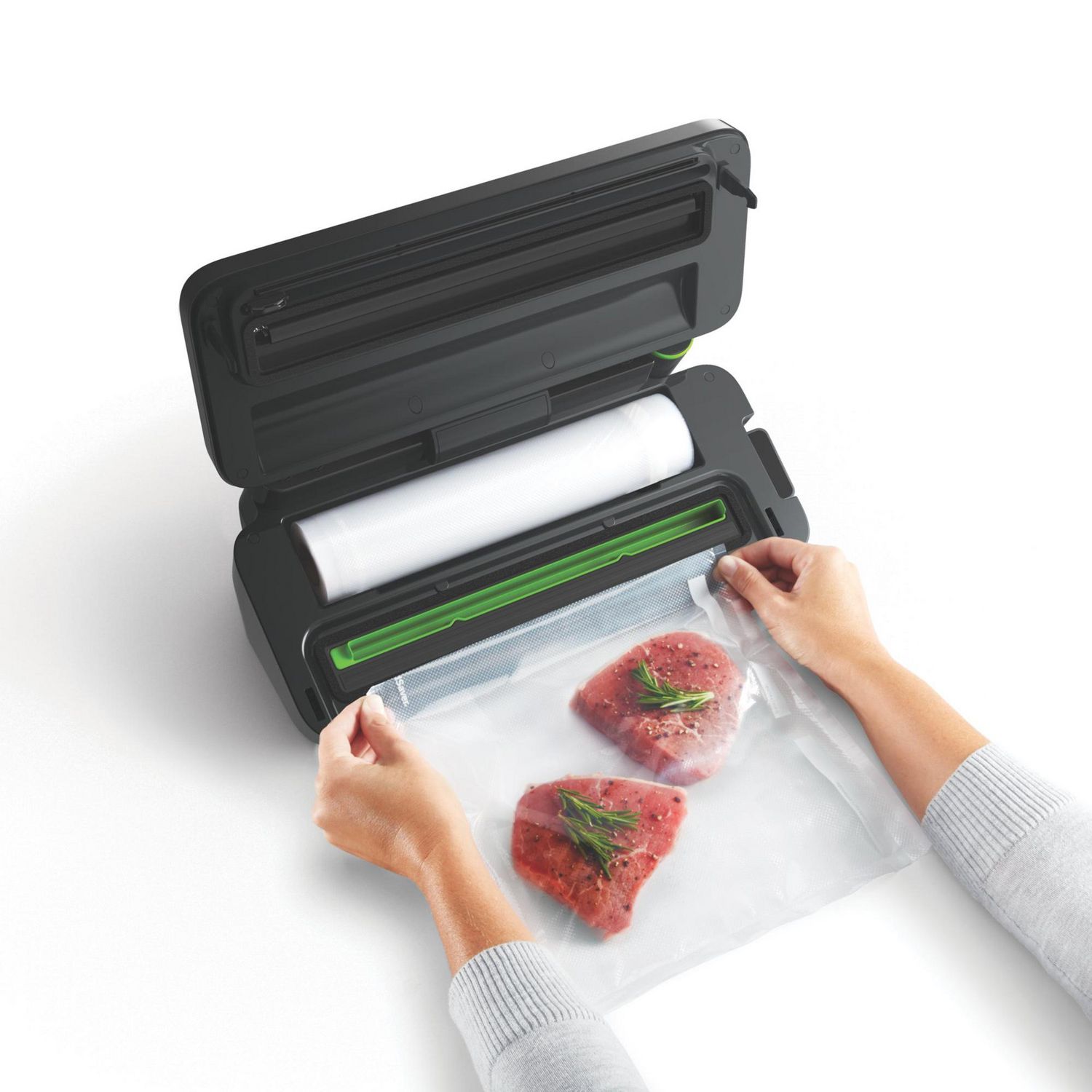 FoodSaver Multi-Use Food Preservation System with Built-In Handheld Sealer