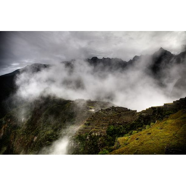 Nalbandian - Machu Picchu brouillard