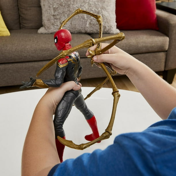 Marvel Spider-Man, figurine articulée Spider-Man super lance-toile Deluxe  de 33 cm Thwip Blast, avec autre costume et lance-toile 