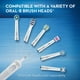 Brosse à dents électrique rechargeable Oral-B Vitality FlossAction avec 2 brossettes un manche rechargeable, un chargeur et deux brossettes FlossAction – image 4 sur 9
