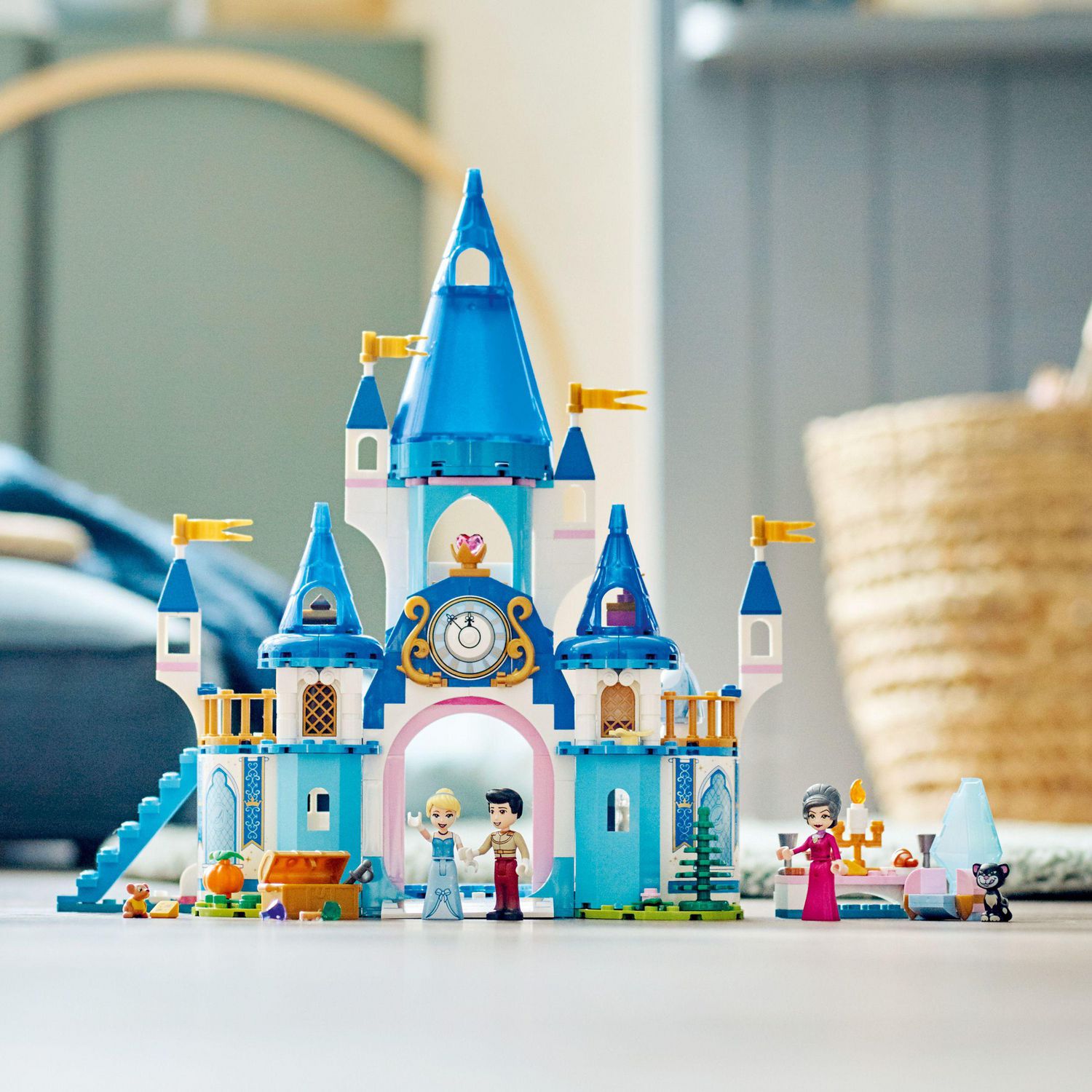 LEGO Disney 43206 Le château de Cendrillon et du prince charmant, Jouet dès  5 Ans pas cher 