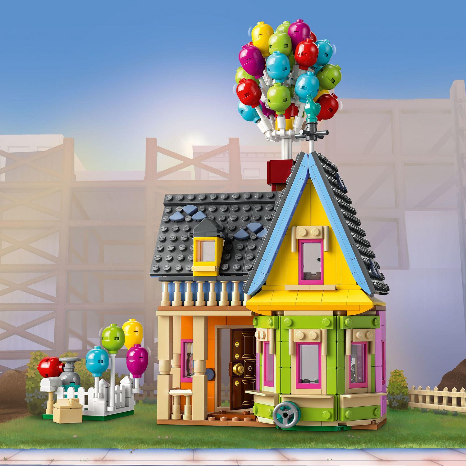 LEGO Disney Classic La maison de « Là-haut » 43217 Ensemble de construction  (598 pièces) Comprend 598 pièces, 9+ ans 