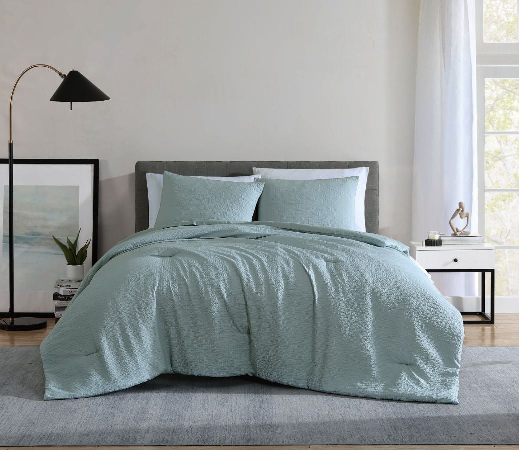 Mainstays 3 Piece Seersucker Comforter Set Available in Double Queen King