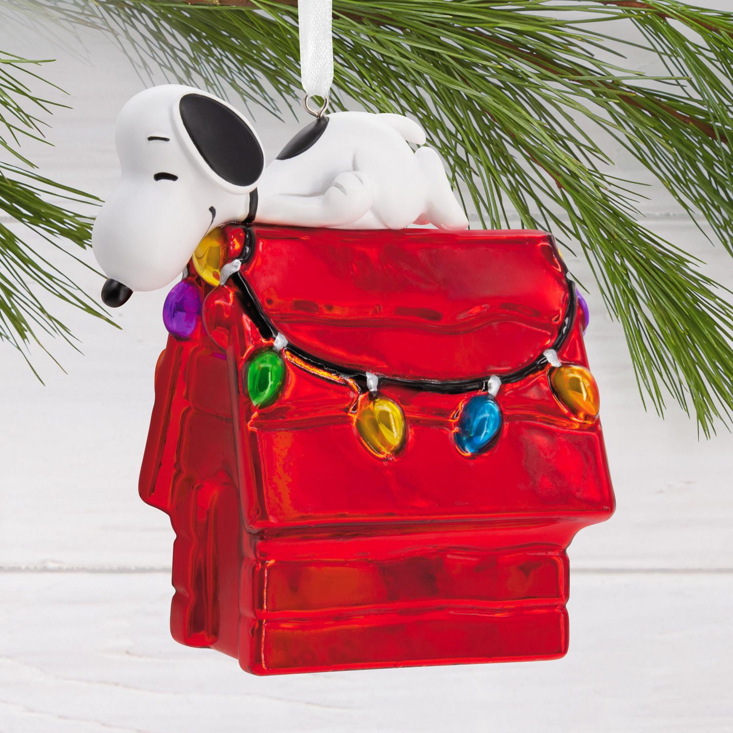 Hallmark Christmas Ornament (Peanuts Snoopy on Holiday Doghouse 