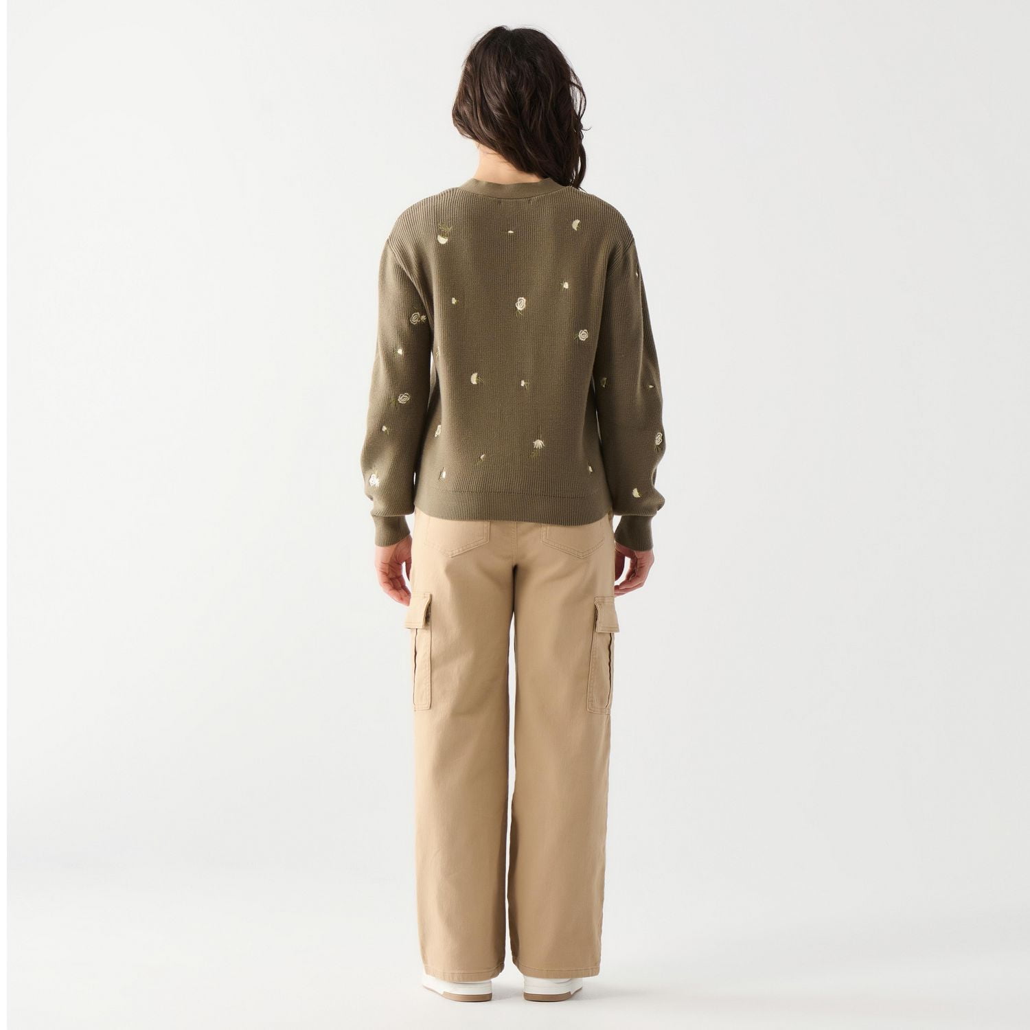 DV L/S knit cardigan with buttons and embroidered flowers