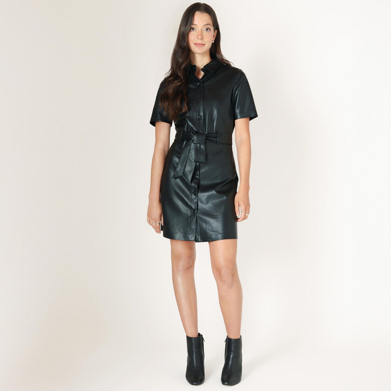 Devoted mini robe boutonnée en faux cuir