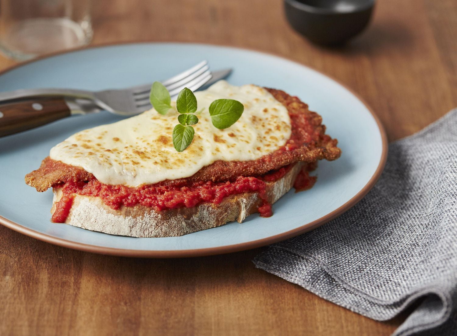 Saputo Provolone Cheese Slices