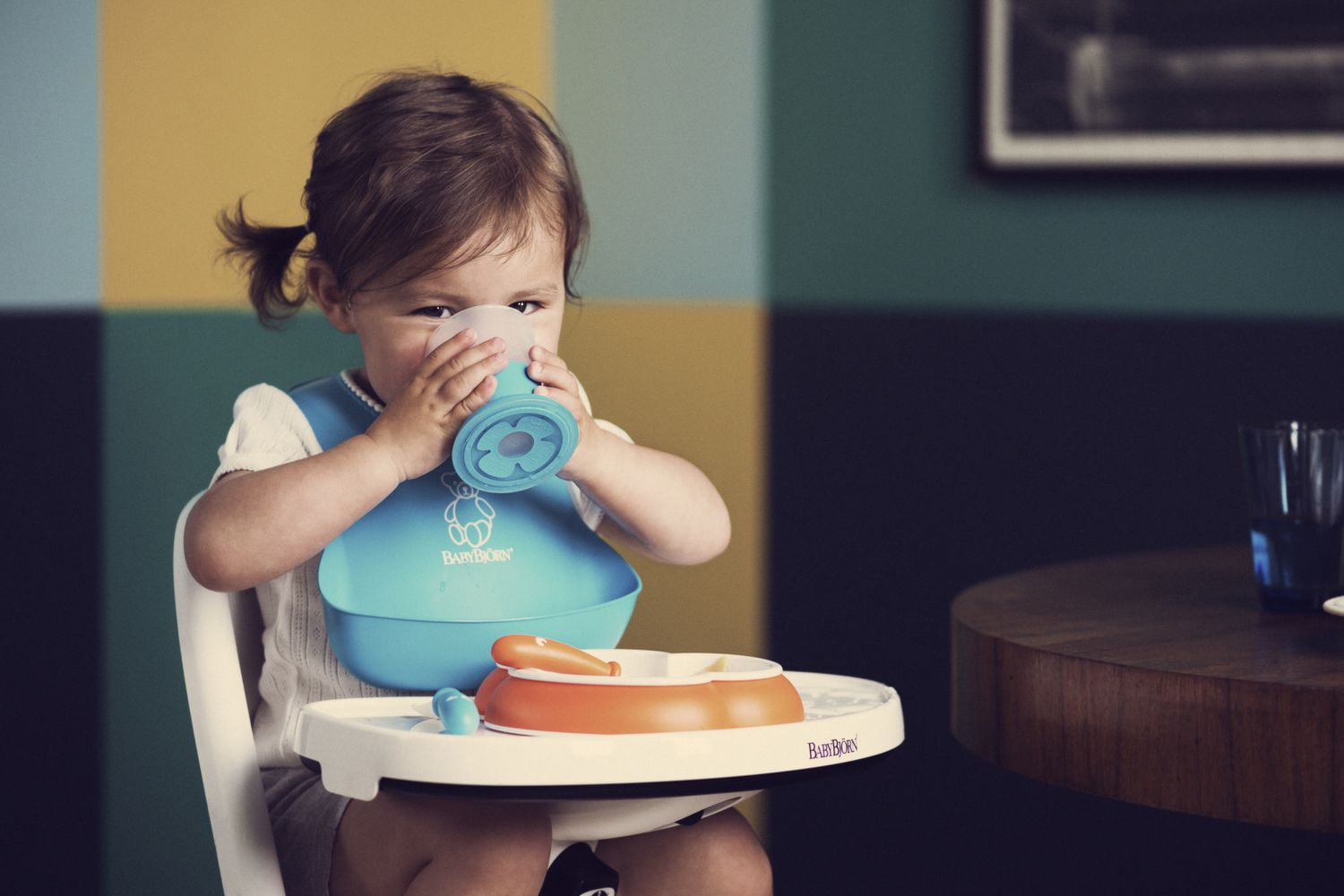 Baby bjorn high chair light green best sale