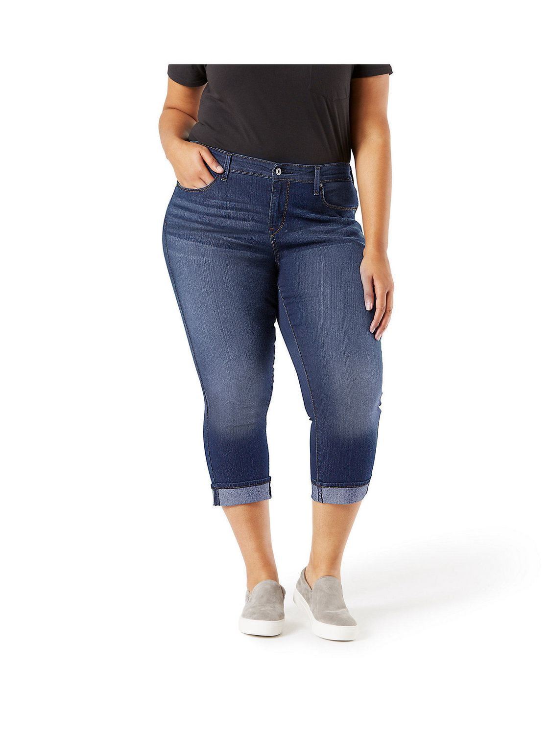 Signature by Levi Strauss & Co.™ Women's Plus Modern Capri | Walmart Canada