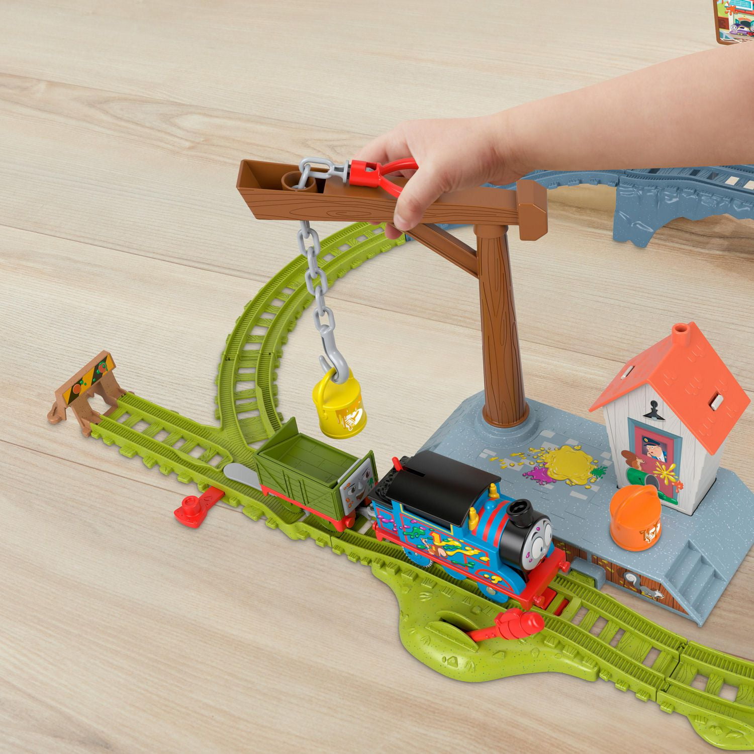 Thomas the train on sale buildings and trackn￼