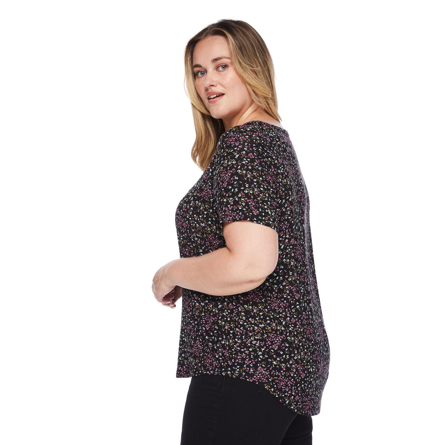 George Women's Plus Scoop Neckline Tee