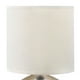 Lampe de table avec abat-jour en fausse soie blanche et base métal nickel brossé (ensemble de 2), Cresswell – image 2 sur 9