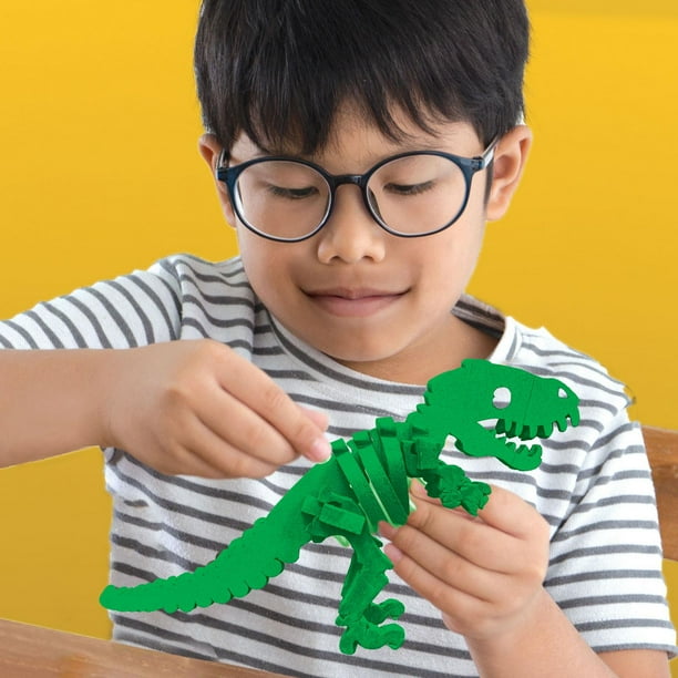 Play-Doh: Dinosaur Adventure (Book Plus)