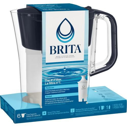 Petit pichet de filtration d’eau Brita® d’une capacité de 6 tasses avec 1 filtre Brita® standard, sans BPA, modèle Denali Noir