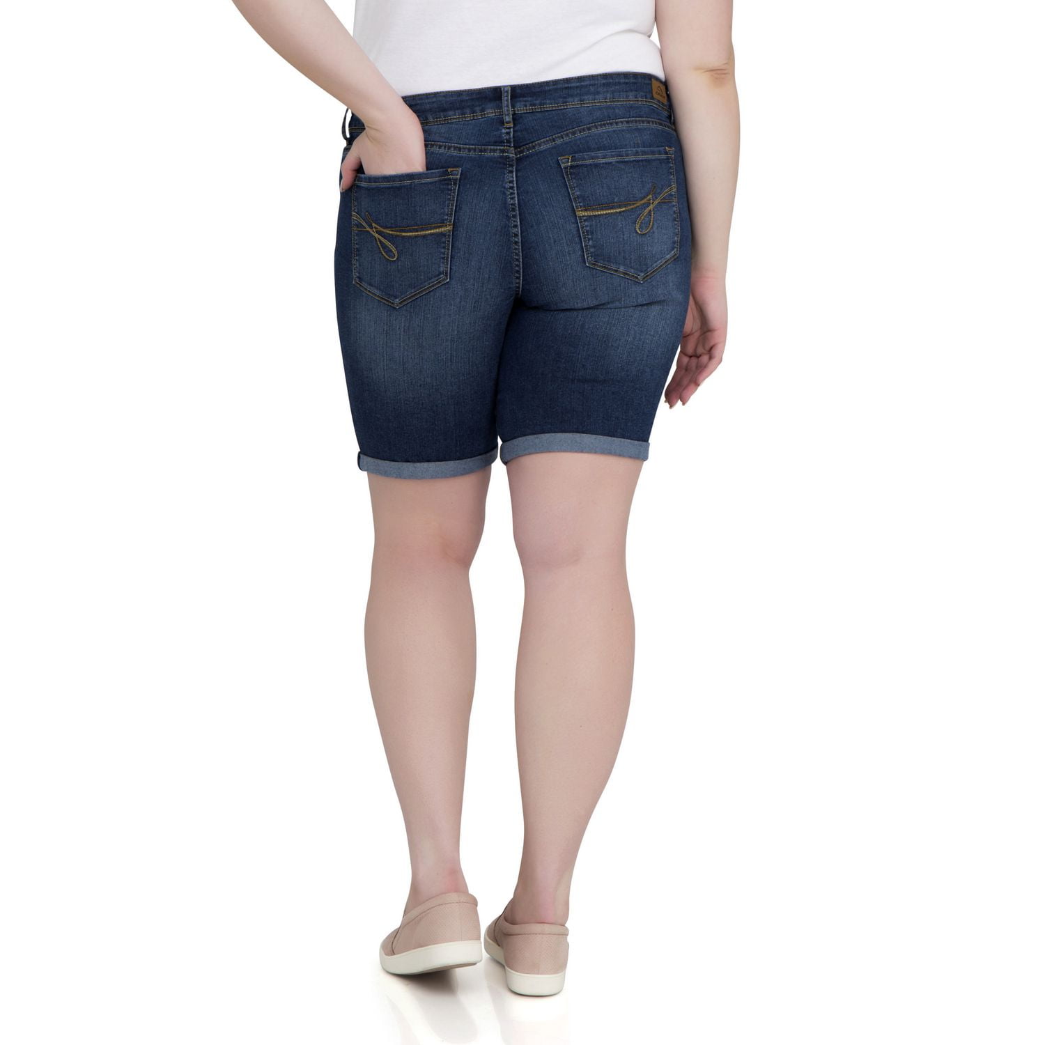 Plus size bermuda deals shorts walmart