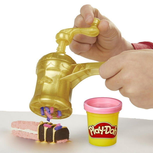 Coffret Play-Doh Le cabinet vétérinaire avec chien et 10 outils