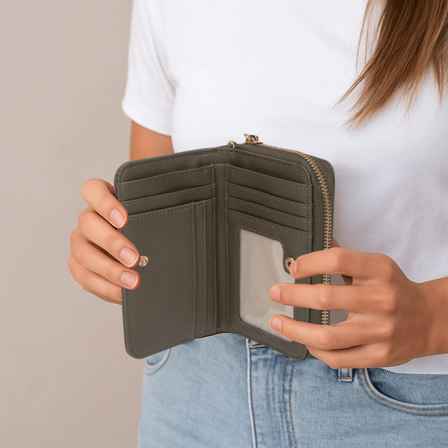 Time And Tru Medium Zip Around Wallet