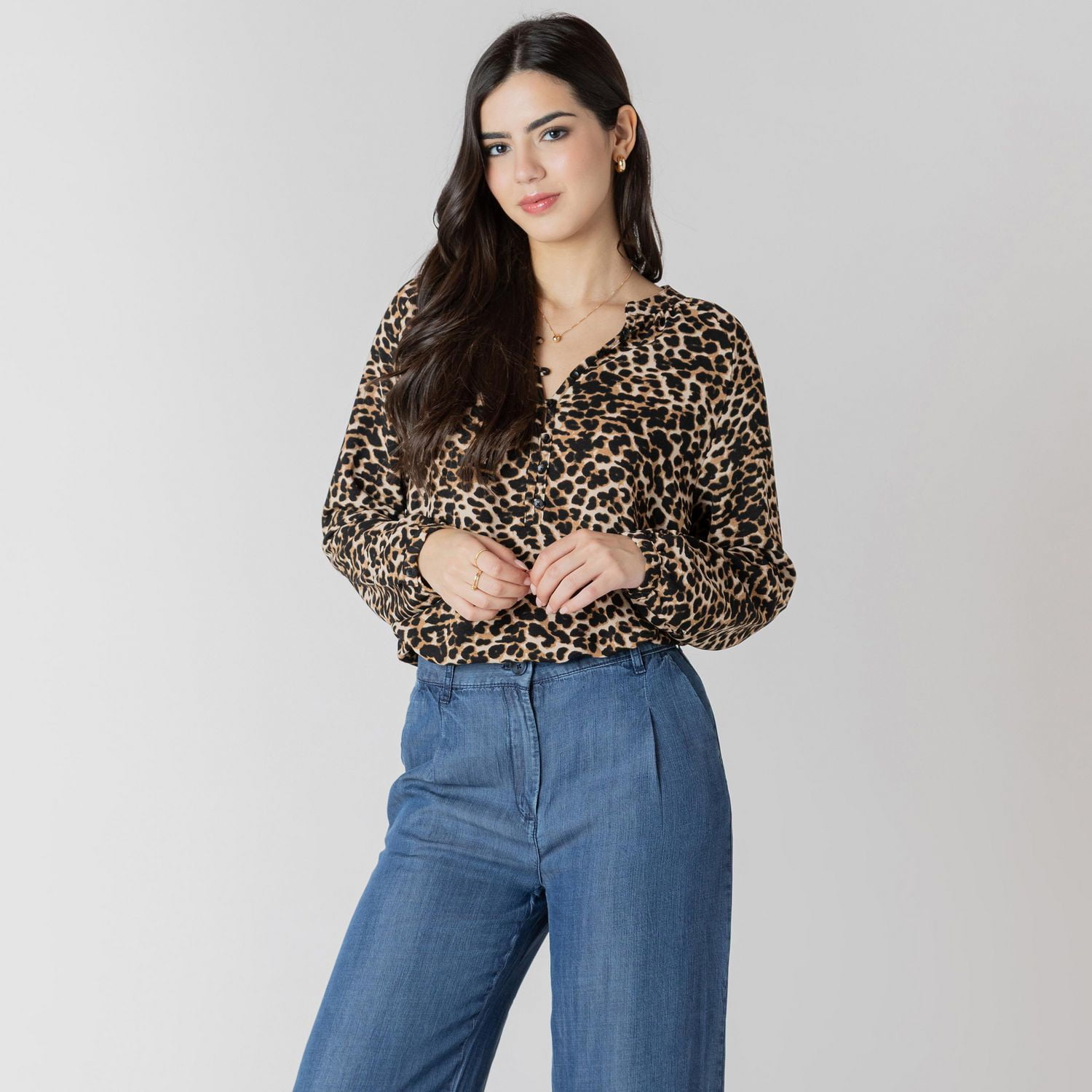 Devoted long sleeve buttoned blouse