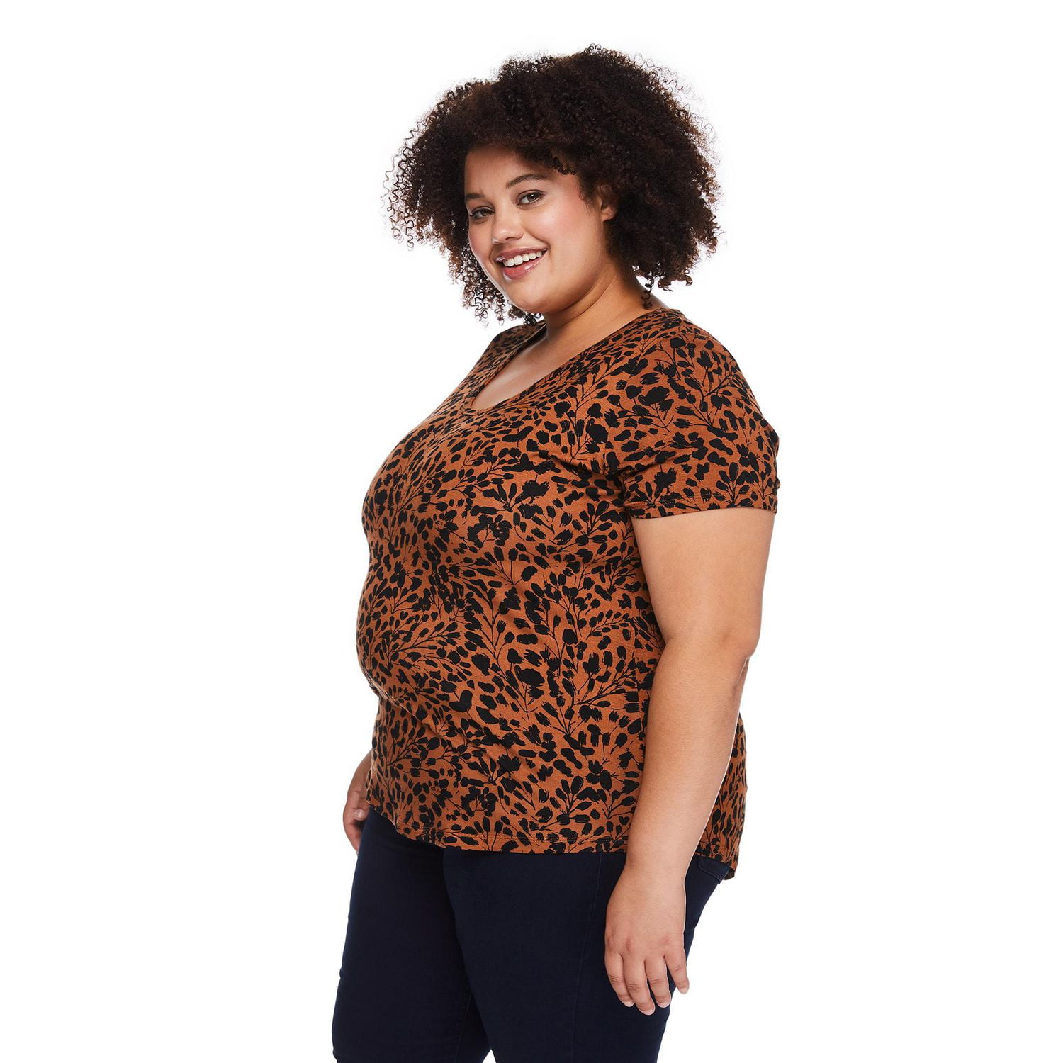 George Women's Plus Scoop Neckline Tee