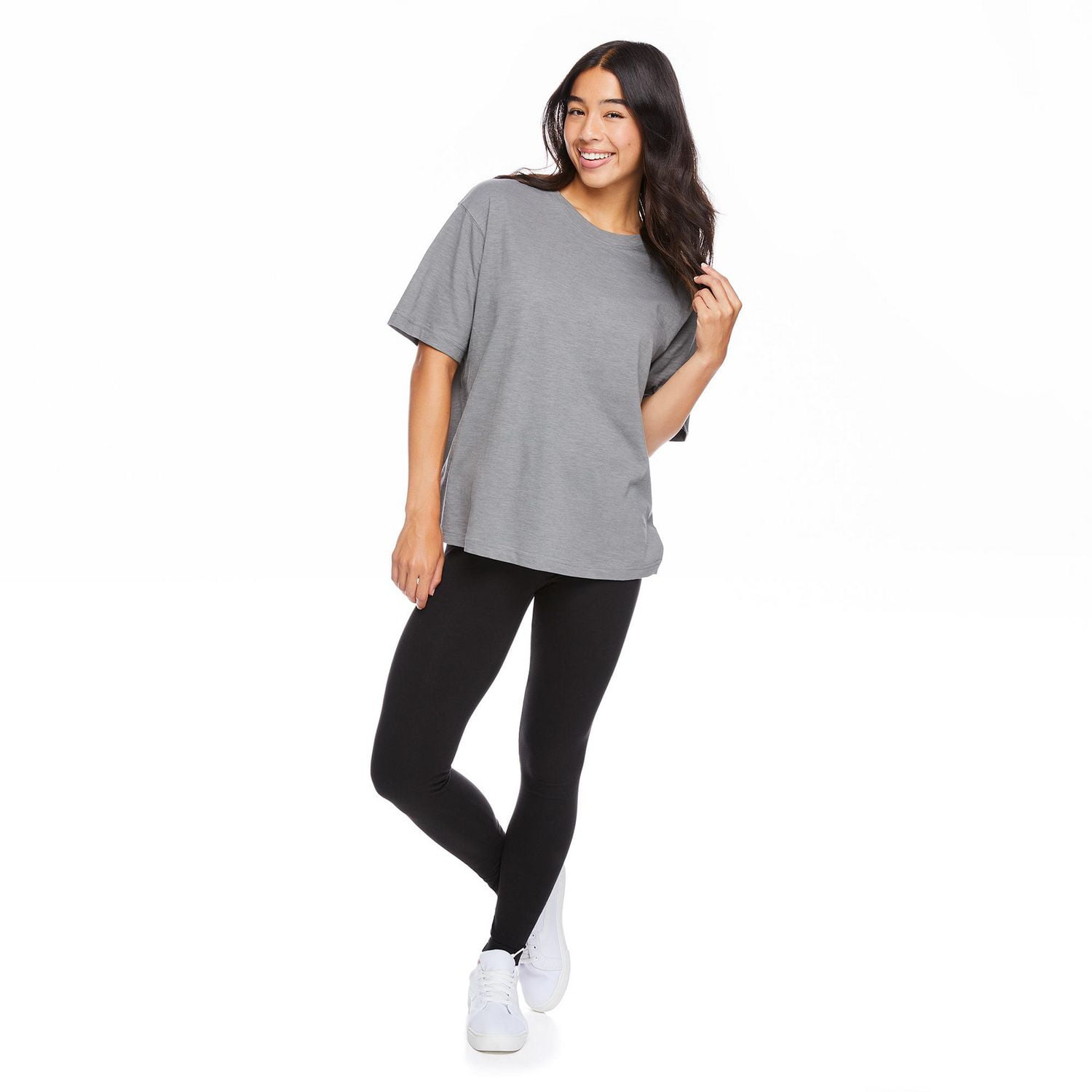 No Boundaries Women's Oversized Tee