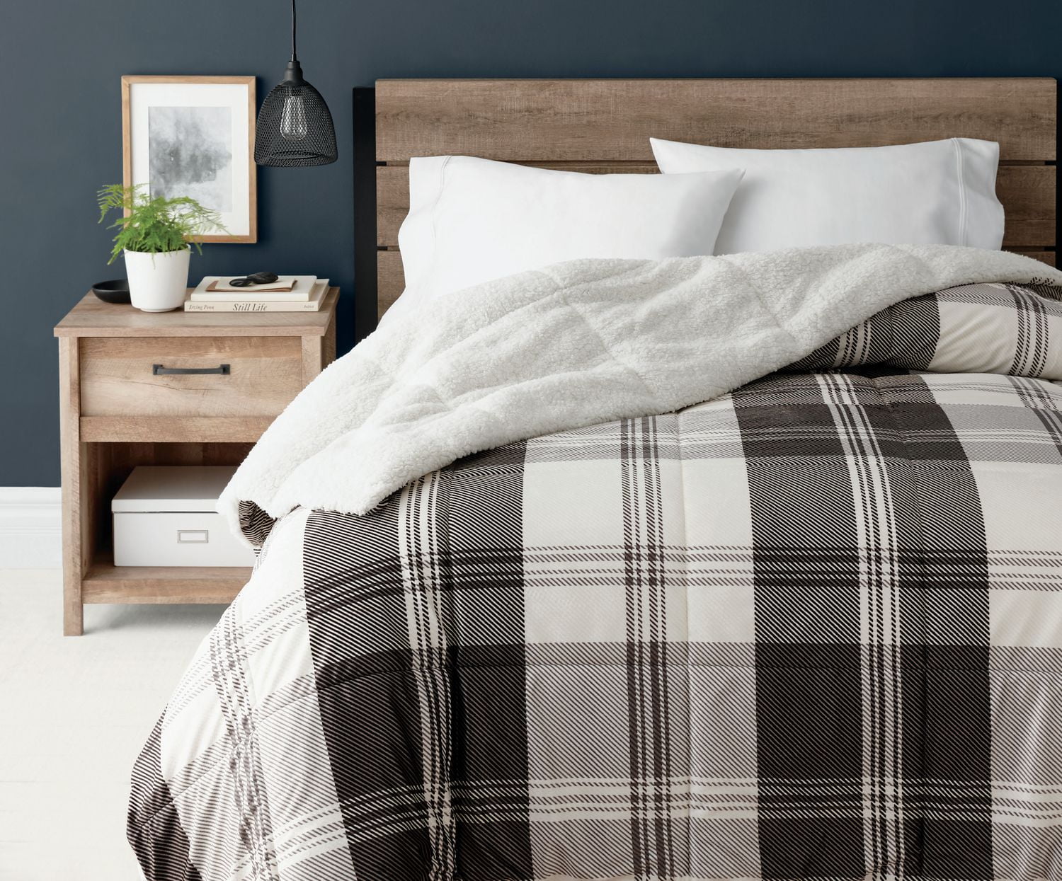 HOMETRENDS REVERSIBLE COMFORTER Walmart Canada
