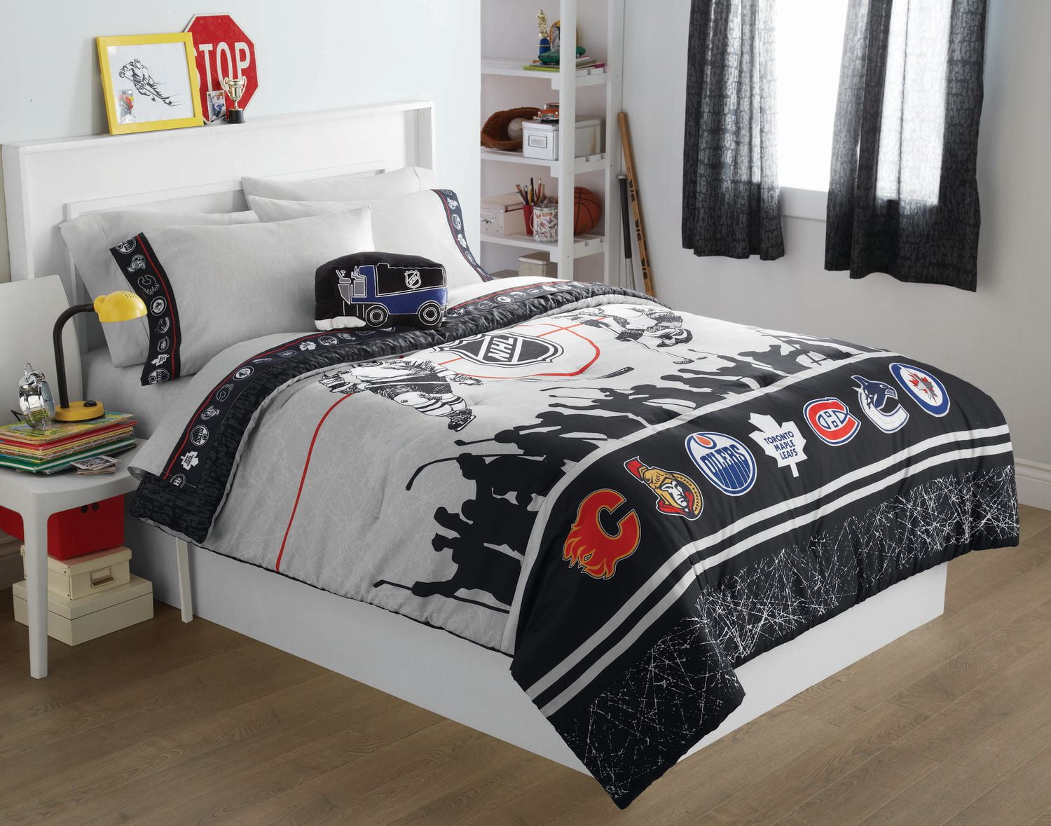 LICENSED NHL Comforter Set Twin/Double Walmart Canada