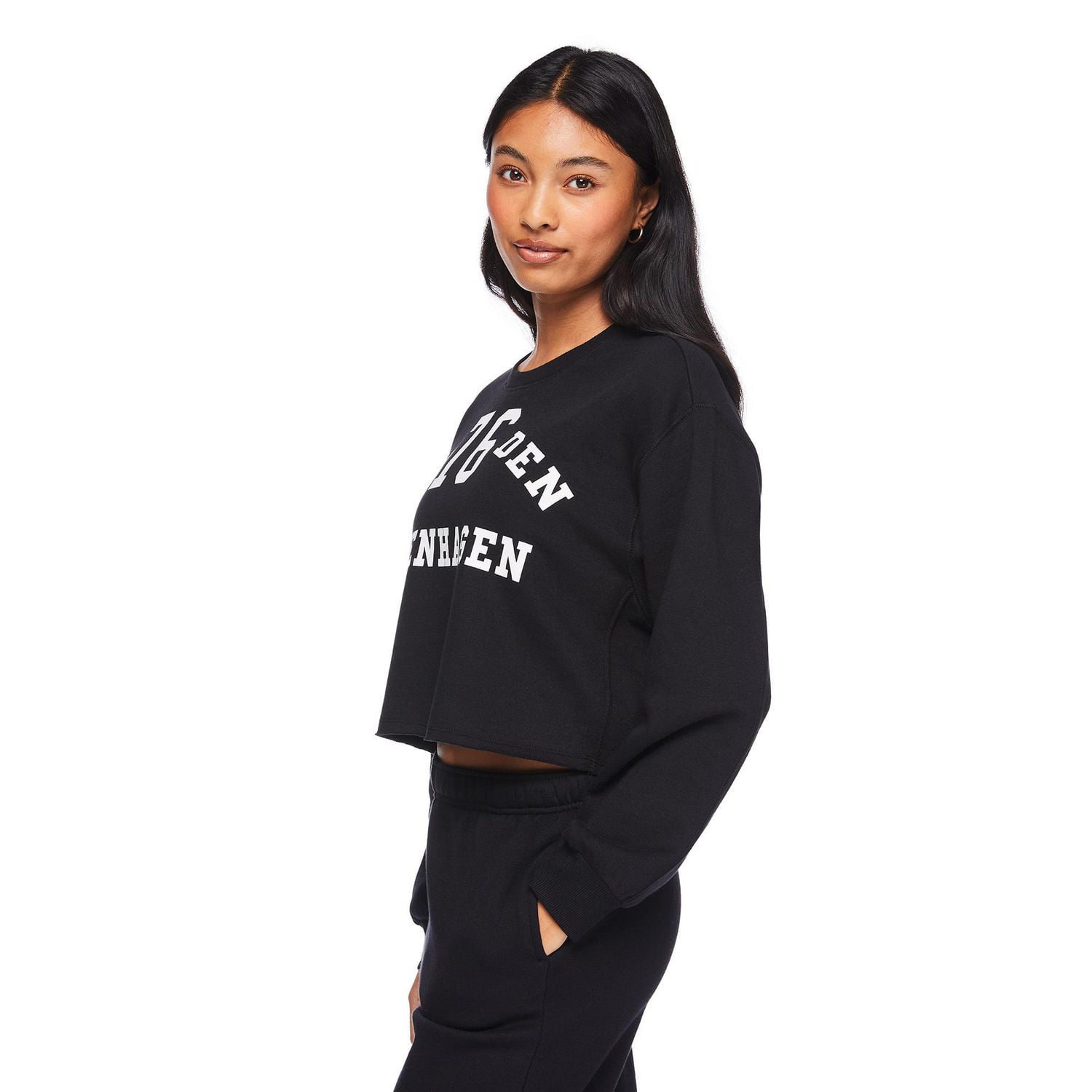 Chandail en molleton écourté No Boundaries pour femmes Tailles TP–TTG