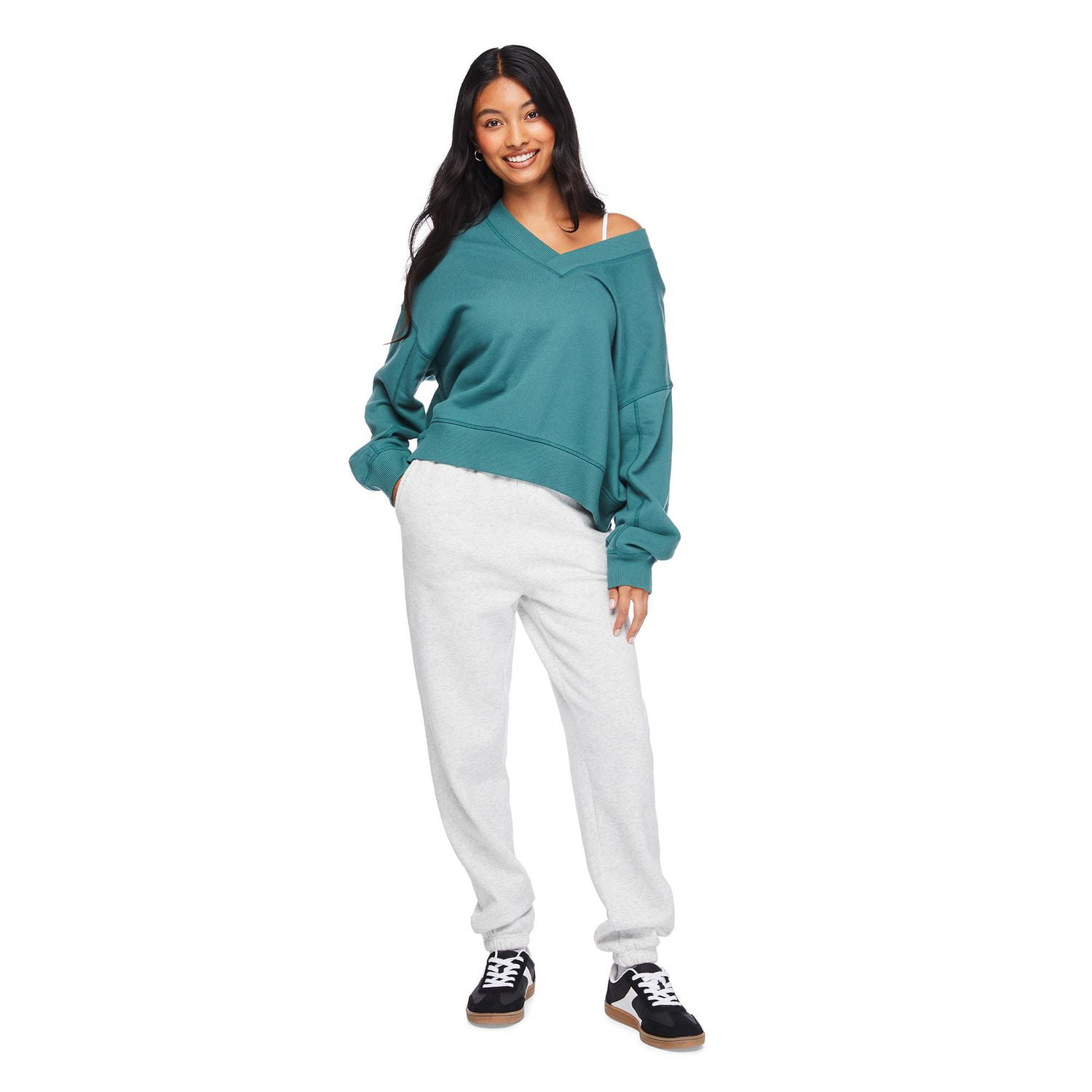 No Boundaries Women's Oversized V-Neckline Popover