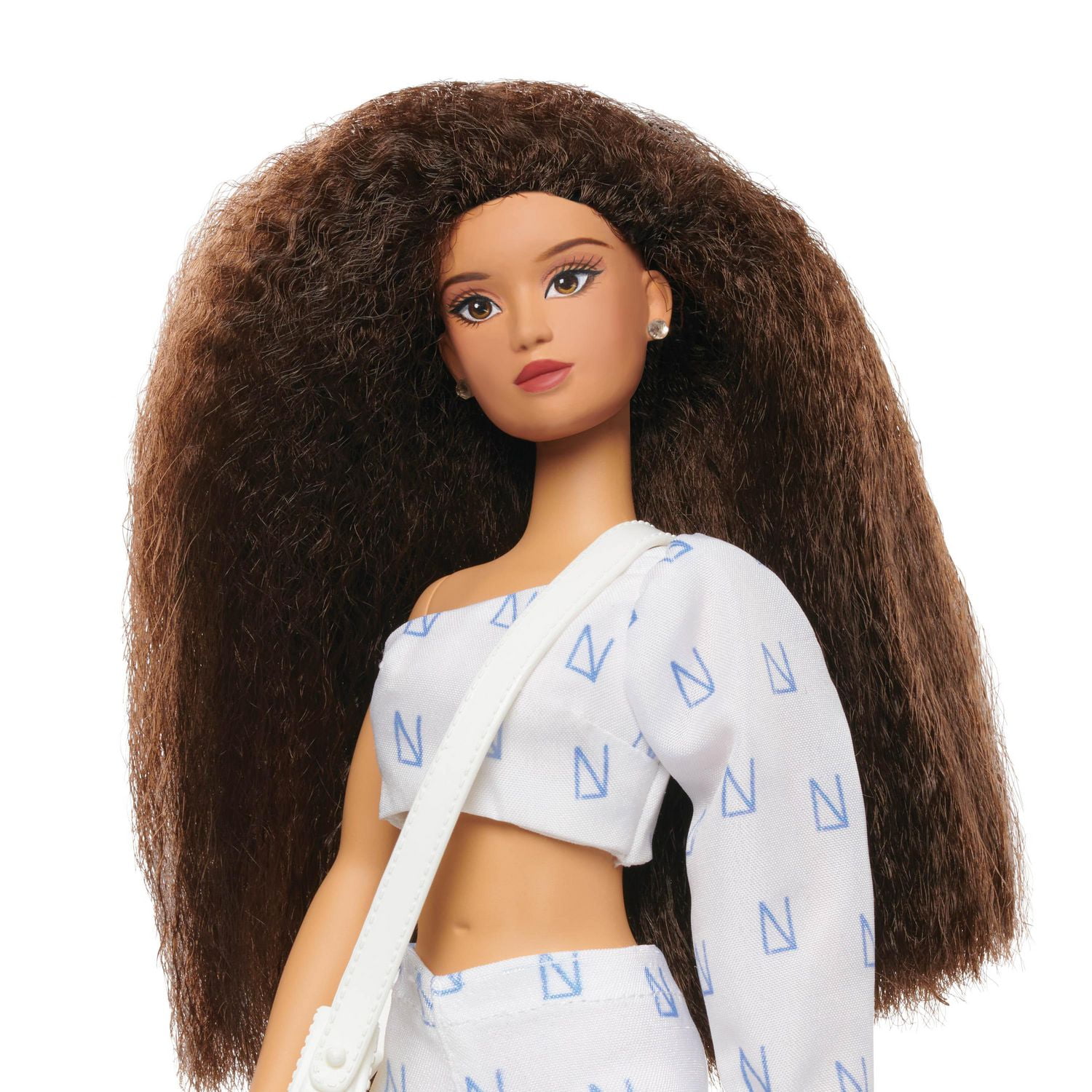 Naturalistas 11.5-inch Grace Fashion Doll and Accessories with 4B