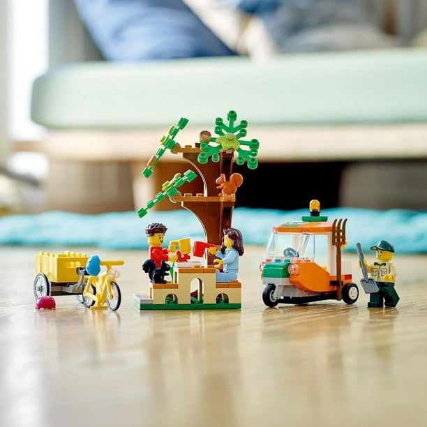 LEGO City Le bar laitier 60363 Ensemble de jeu de construction pour enfants  de 6 ans et plus (296 pièces)