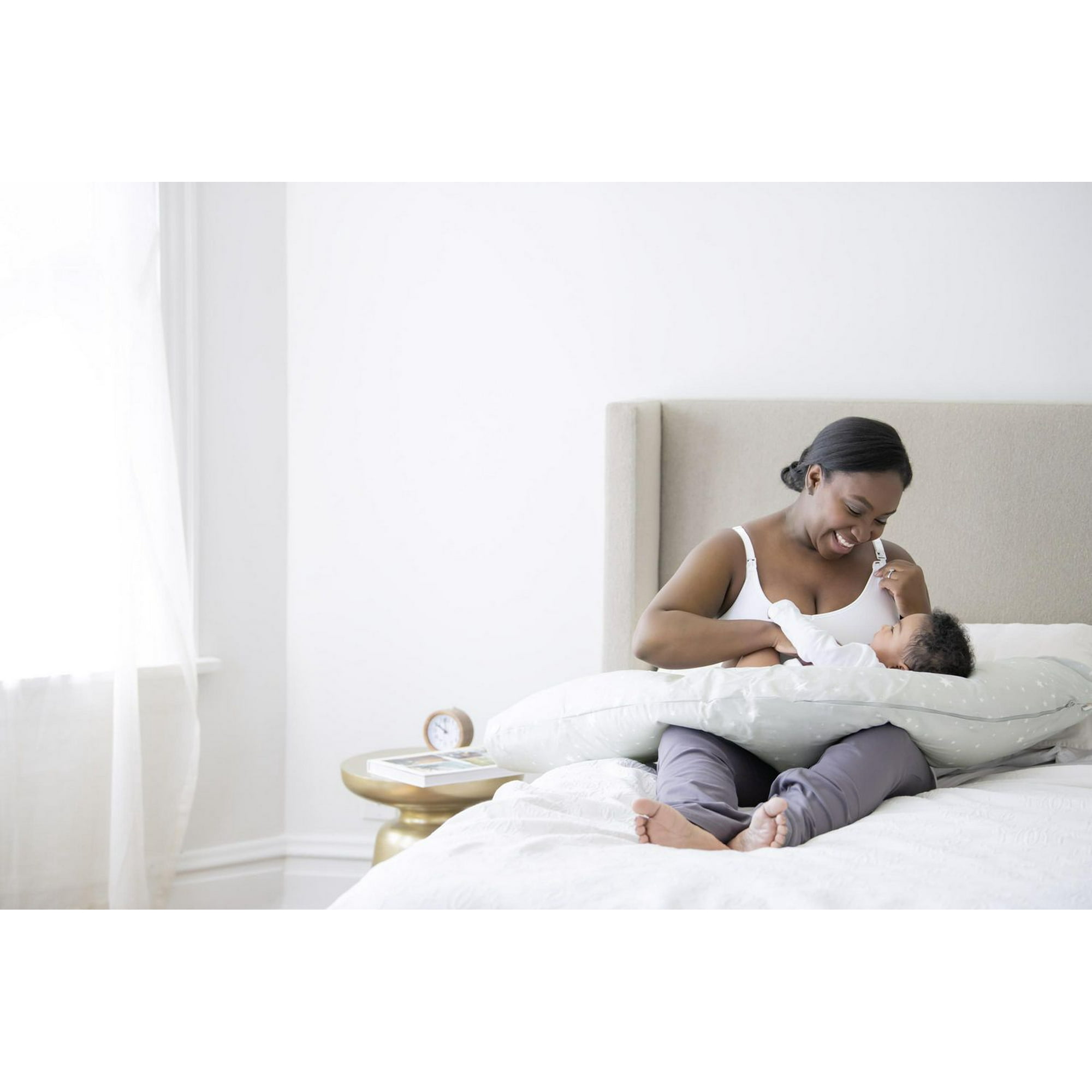 Medela Maternity and Nursing Pillow 