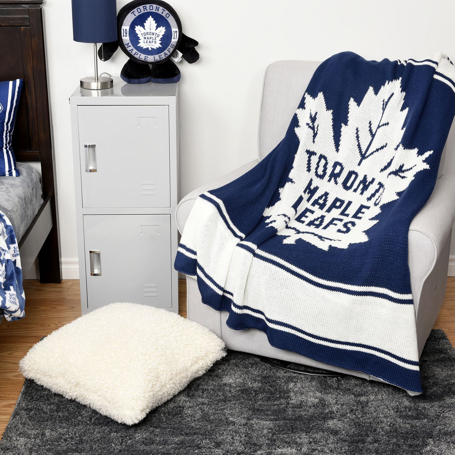 NHL Toronto Maple Leafs Acrylic Knit Throw Walmart Canada