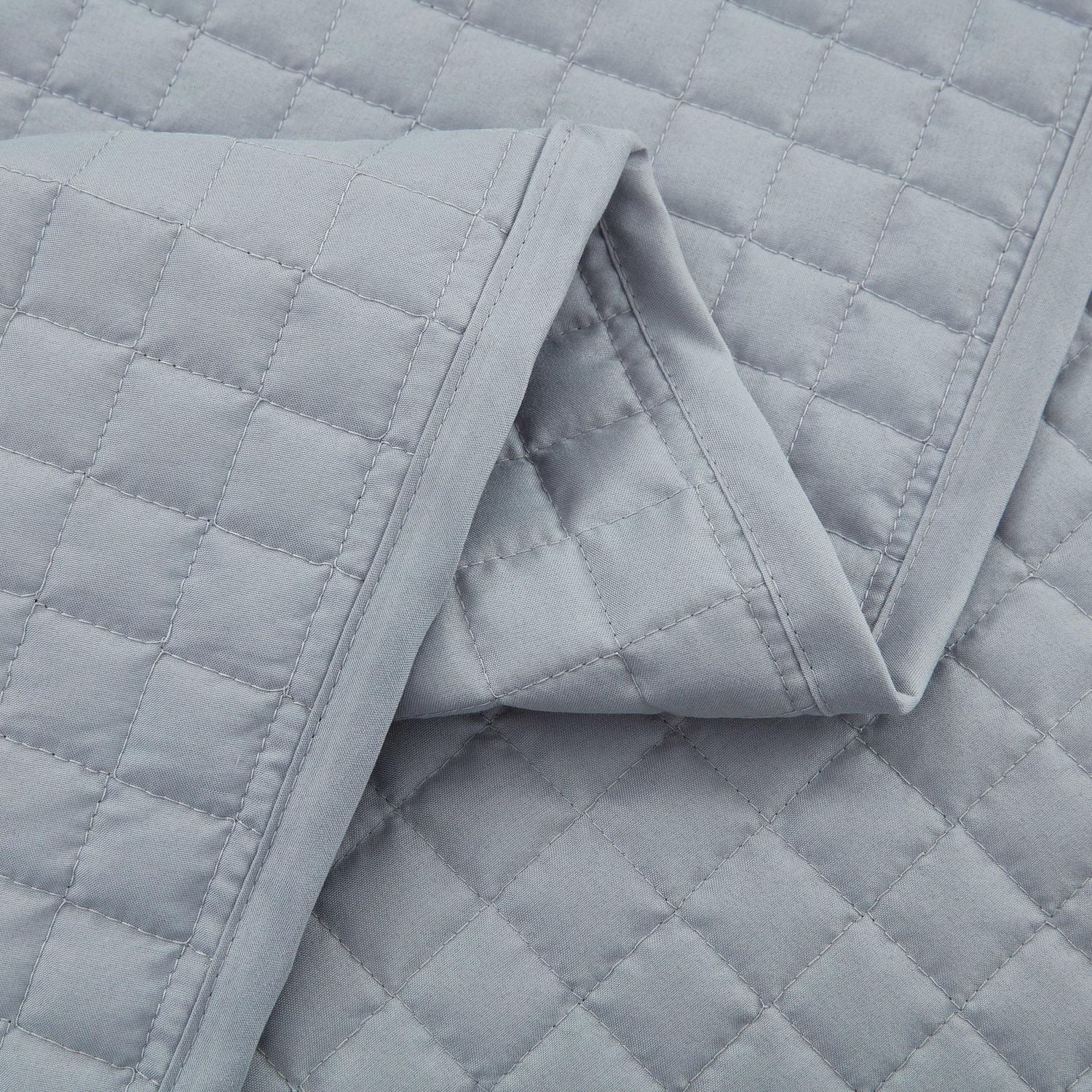 Millano Classic Quilt Set