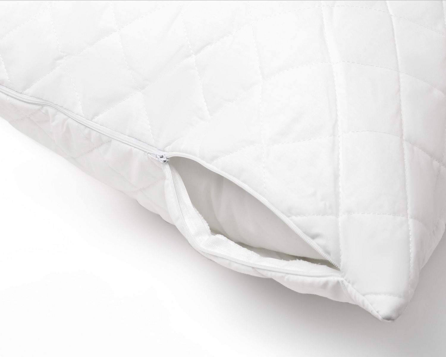 Cotton quilted shop pillow protector