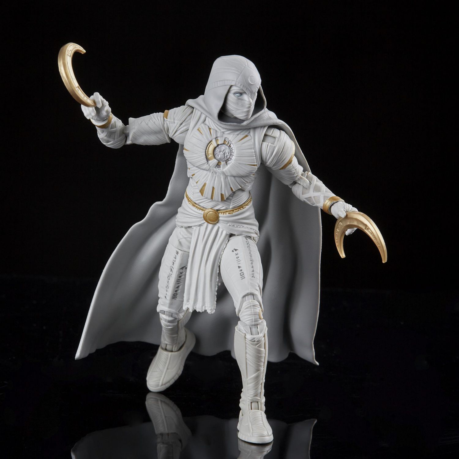 Marvel Legends Series Disney Plus Moon Knight MCU Series Action Figure  6-inch Collectible Toy, includes 4 accessories