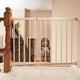 Barrière pour bébé/animal domestique Walk-Thru™ Top Of Stairs Convient à des ouvertures de 30 à 48 po de large – image 3 sur 7