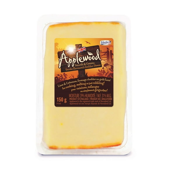 Ilchester Applewood Smoked Cheddar Cheese Wedge