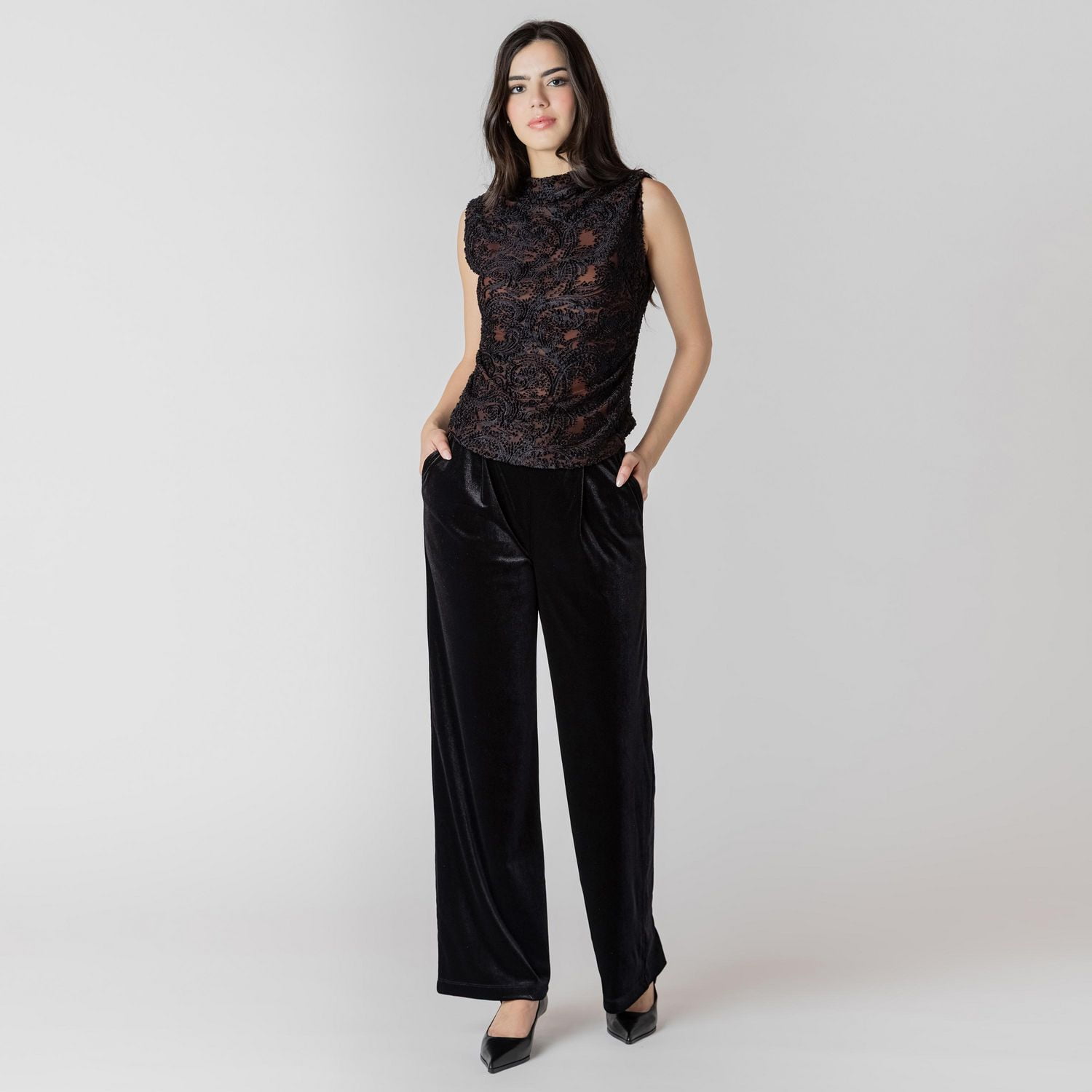 Devoted haut sans manches à col montant