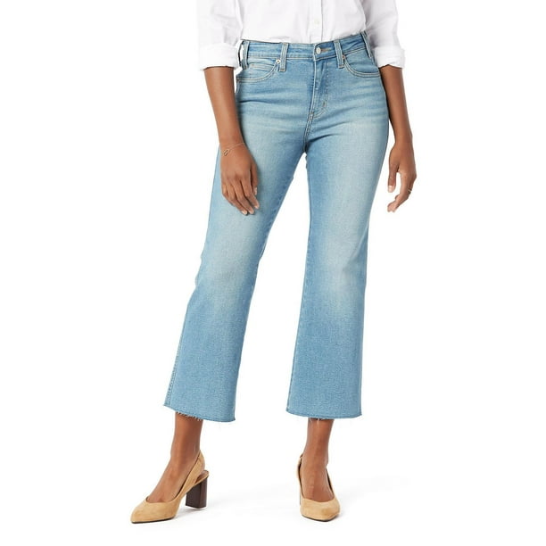 Signature by Levi Strauss & Co.™ Women's Heritage Crop Flare Pants 