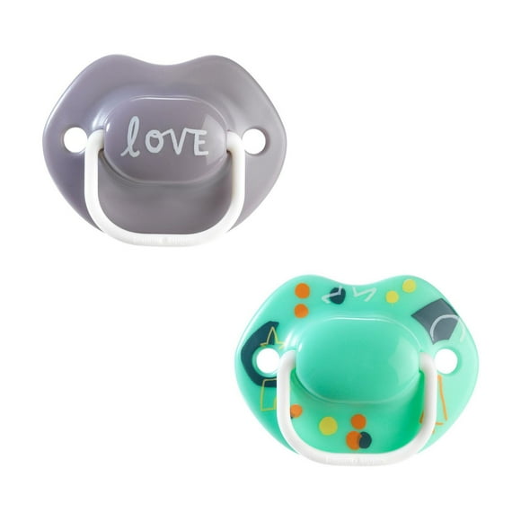 Tommee Tippee Moda Pacifiers, Symmetrical Design, BPA-Free Silicone Baglet, Includes Sterilizer Box, 6-18m, 2-Count