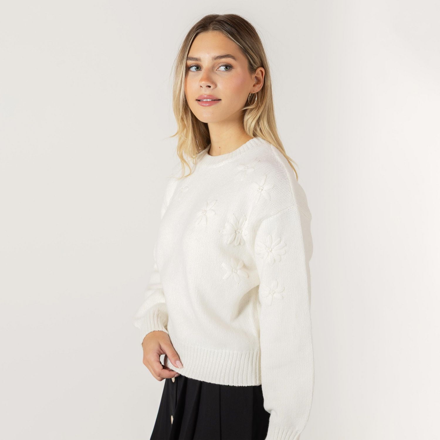 Bloom Girl Long sleeve sweater with floral details